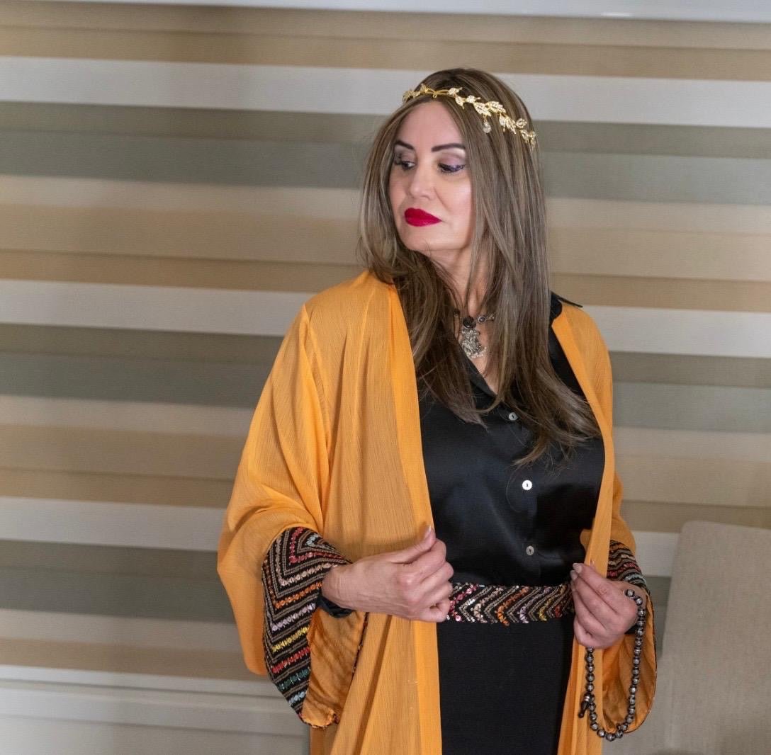 Golden Ember Open Abaya - Rana Muda